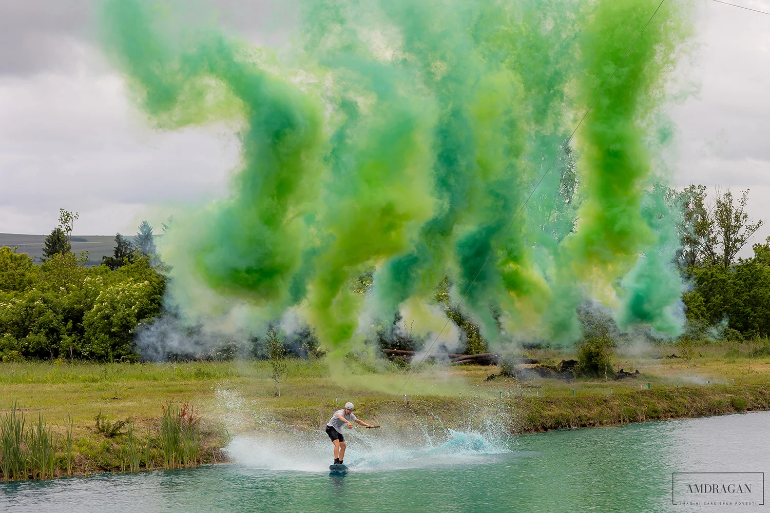 Efecte spectaculoase cu fum colorat